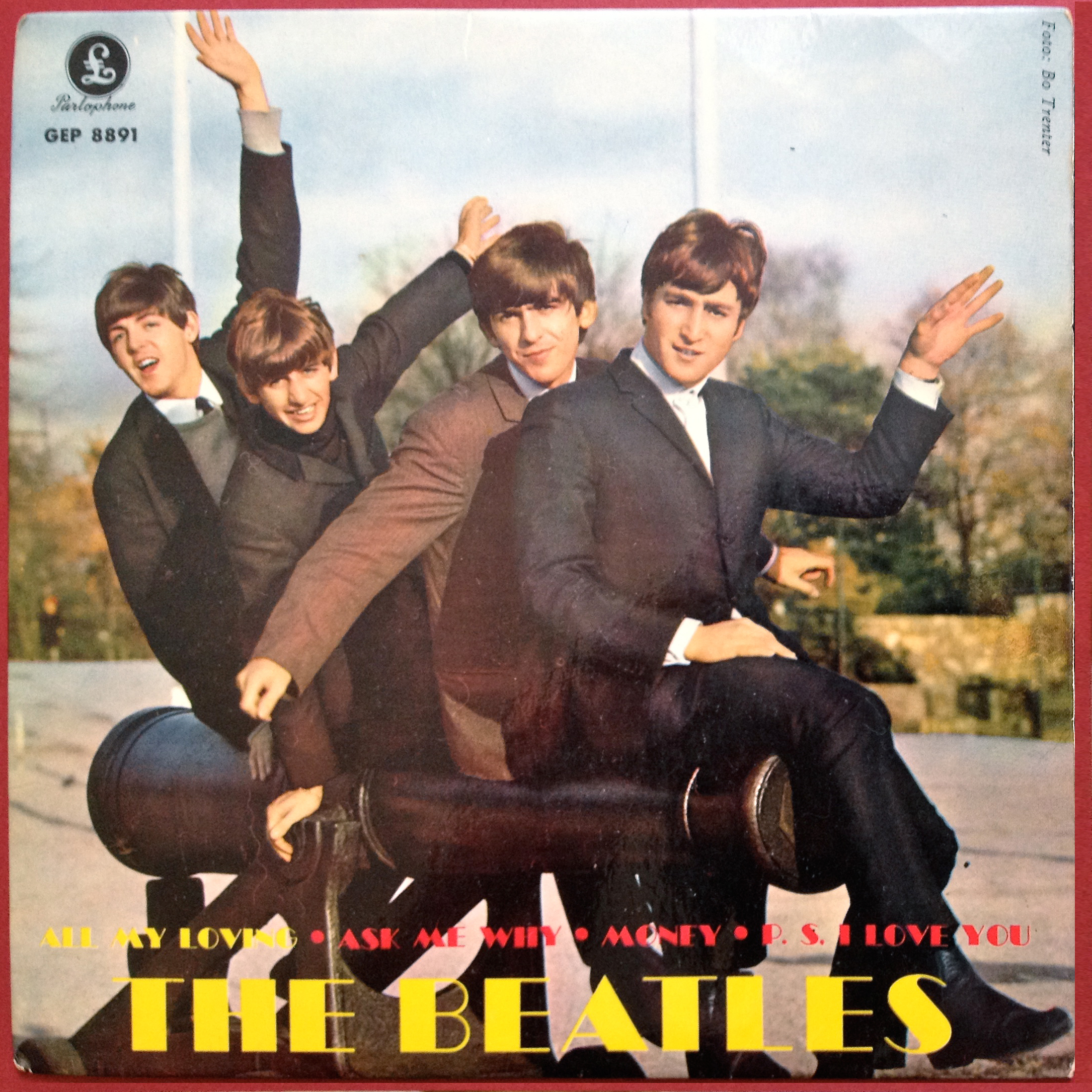 THE BEATLES 英語版 The Beatles 1962-1969: From Liverpool to Abbey Road by Ernesto