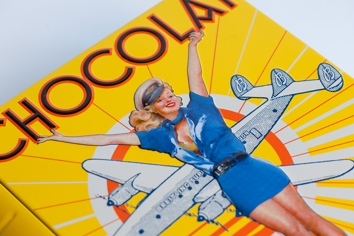 Chocolat Breitling candy tin - Fonts In Use